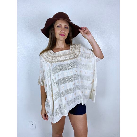 vintage 70s Cream OAXACAN Mexican Heavy EMBROIDERED CAPE top os cut out handmade - Picture 3 of 10